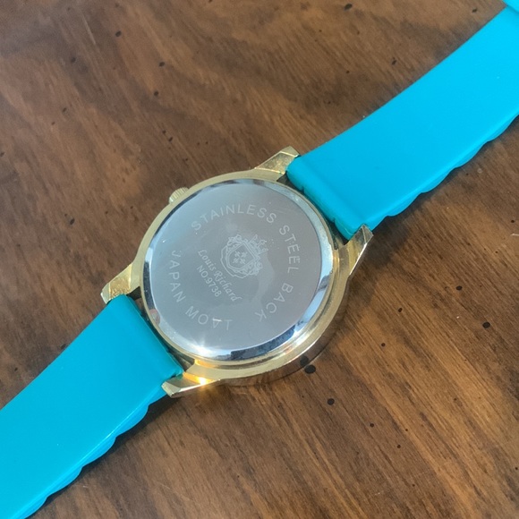 Gold Louis Richard Watch - Picture 3 of 3